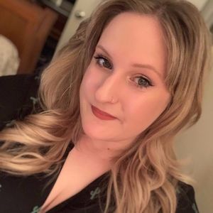 Meet your Posher, Molly
